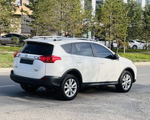 RAV 4