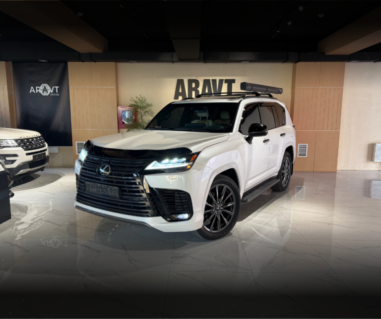 LEXUS LX600