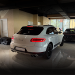 img-gallery